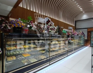 یخچال قنادی 5 طبقه؛ویترین شیرینی‌جات با کلاس و خنک!(ریتون شاپ)