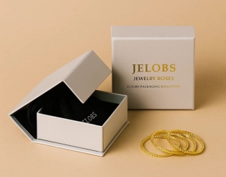 چاپ و تولید انواع جعبه هدیه و هارباکس