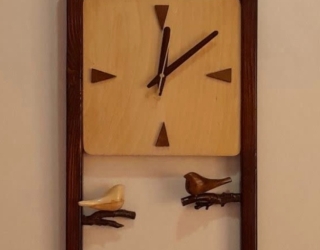 ساعت دیواری چوبی 