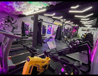 باشگاه بانوان