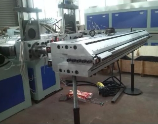 ماشین لمینت اکستروژن