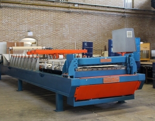 فروش دستگاه رول فرمینگ ساندویچ پانل دیواری و سقفی