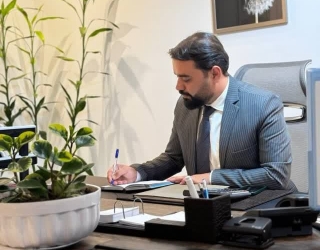 مشاوره رایگان و قبول پرونده وکالت