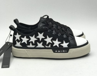 مرکز طراحی و تولید مدلهای کفش فشن و خاص روز ا