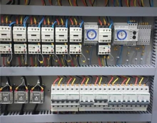 فروش محصولات برق صنعتی هیوندای
