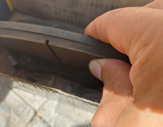1000328121