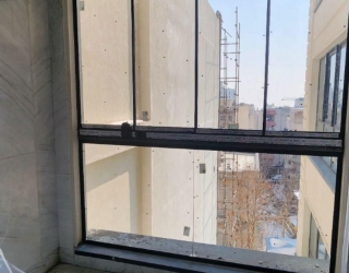 1000054981