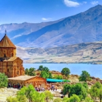 جاهای-دیدنی-وان-ترکیه-در-پاییز