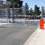 راهبند روبروی هم