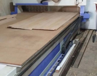 فروش CNC چوب 2×4 و پرس وکیوم آسانسوری