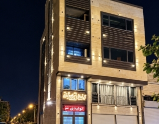 1000500736 فروش 2باب واحد تجاری و یک واحد مسکونی در یک پکیج