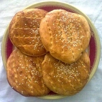 A_plate_full_of_Fatirs